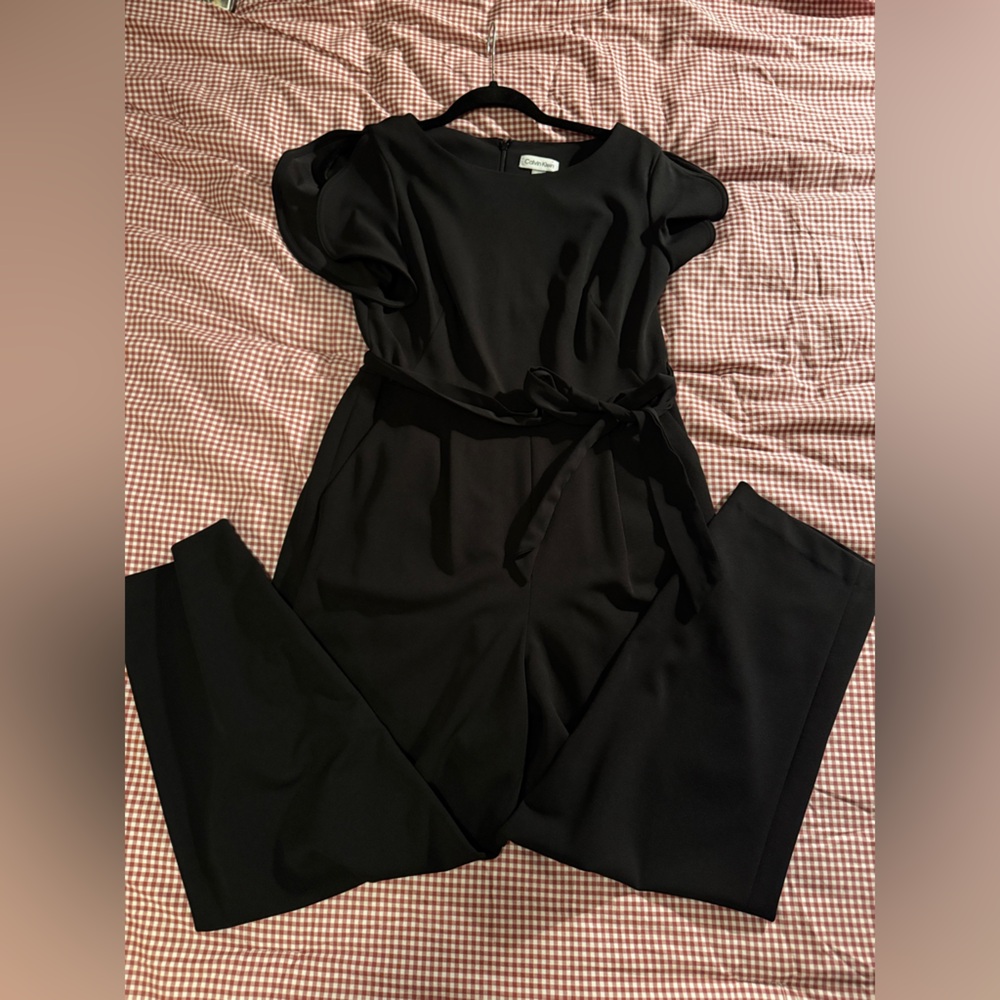 Elegant Black Women's jumpsuit with a tie